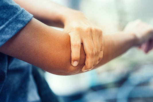 Can't Straighten Your Elbow Without Pain? Easy Care Strategies